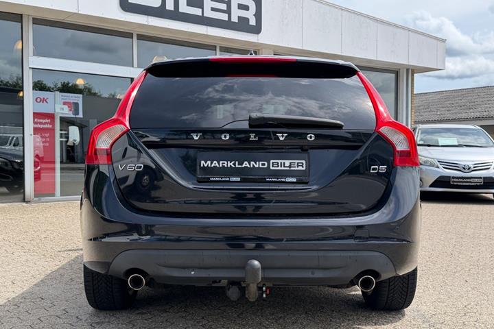 Sort Volvo V60 fra 2011