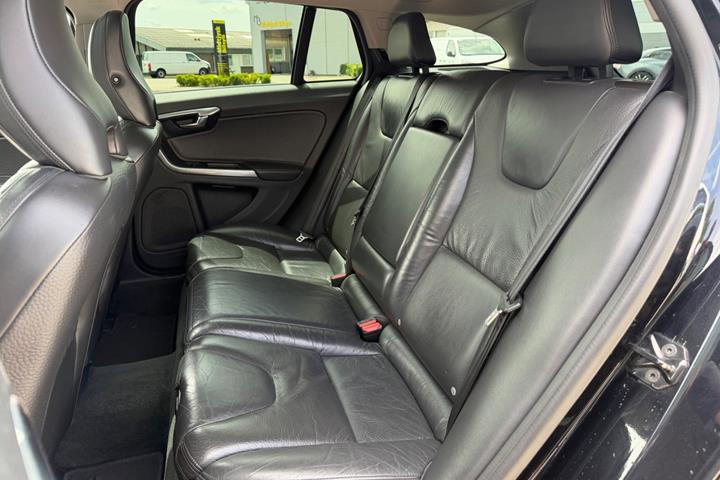 Sort Volvo V60 fra 2011