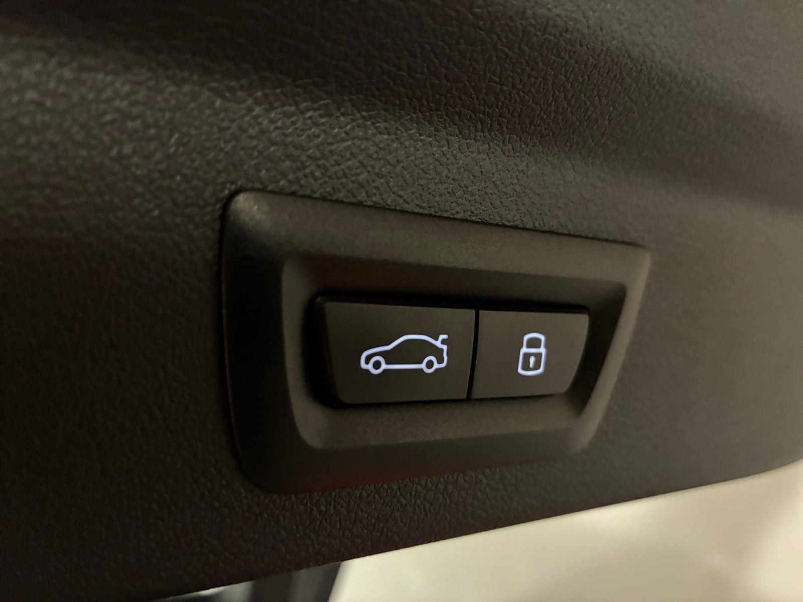 Grå BMW iX2 fra 2024