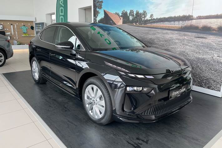 Sort Skoda Enyaq fra 2026