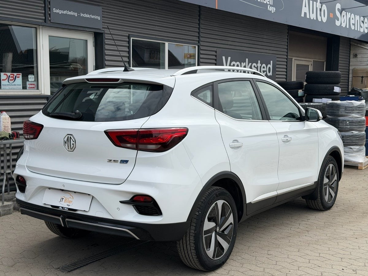 Hvid MG ZS fra 2022
