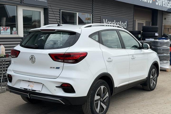 Hvid MG ZS fra 2022