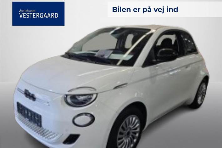 Hvid Fiat 500e fra 2025