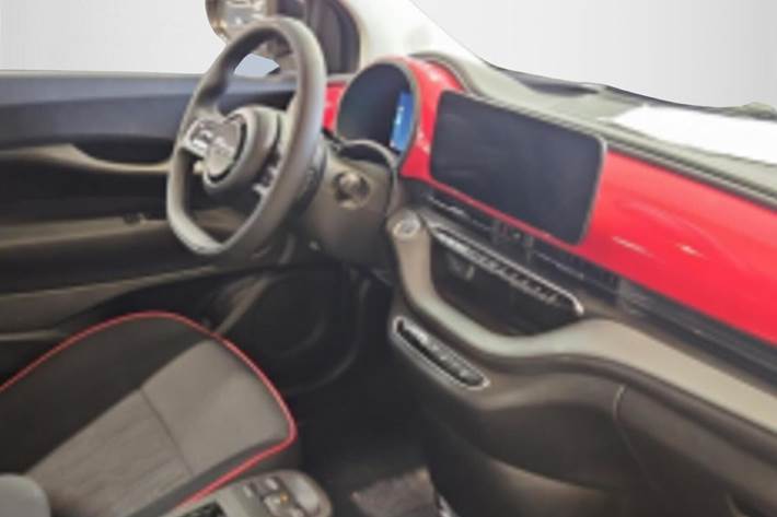Hvid Fiat 500e fra 2025