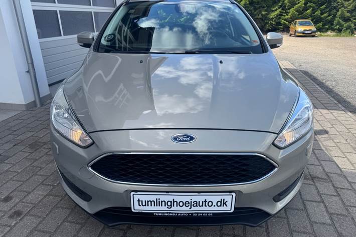 Grå Ford Focus fra 2017