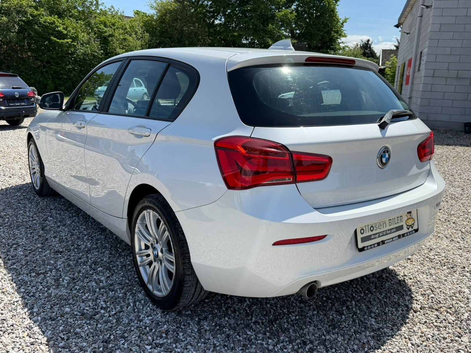 Hvid BMW 118d fra 2017
