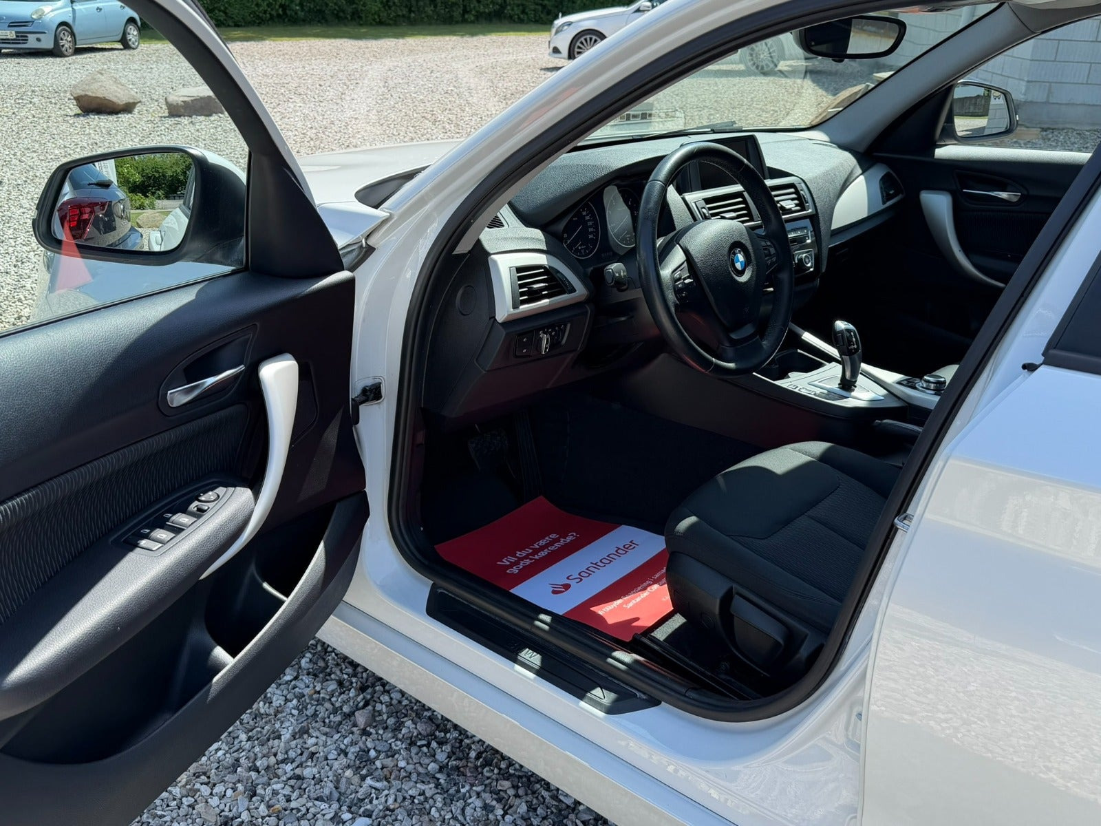 Hvid BMW 118d fra 2017