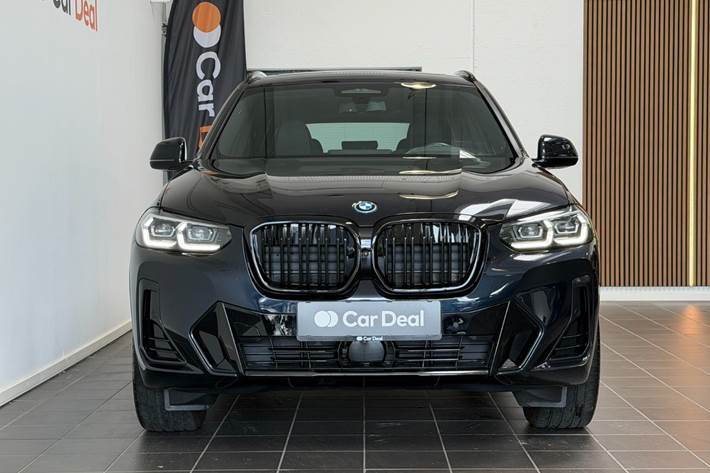 Sort BMW iX3 fra 2023
