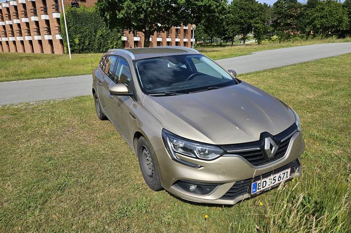 Grå Renault Mégane fra 2017