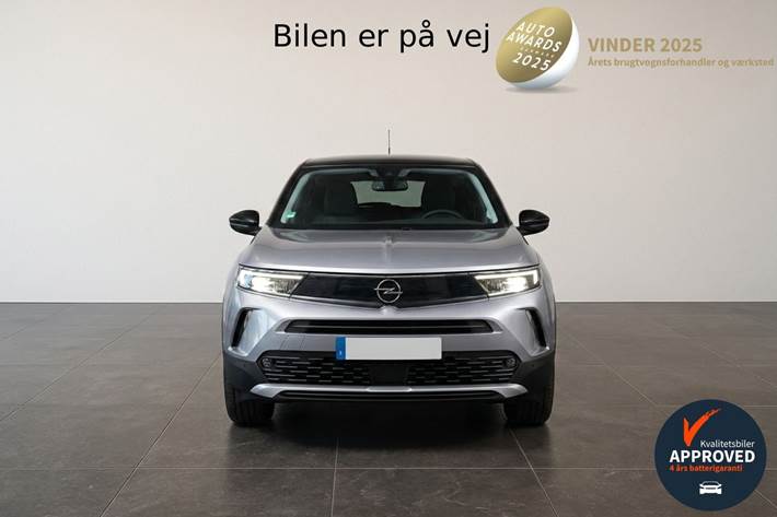 Sølv Opel Mokka-e fra 2025