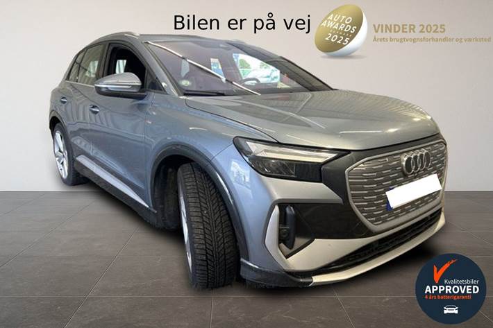 Blå Audi Q4 fra 2024