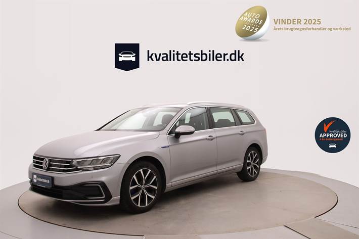 Sølv VW Passat fra 2020