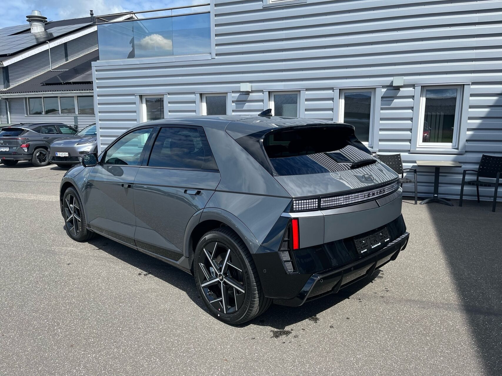 Grå Hyundai Ioniq 5 fra 2026