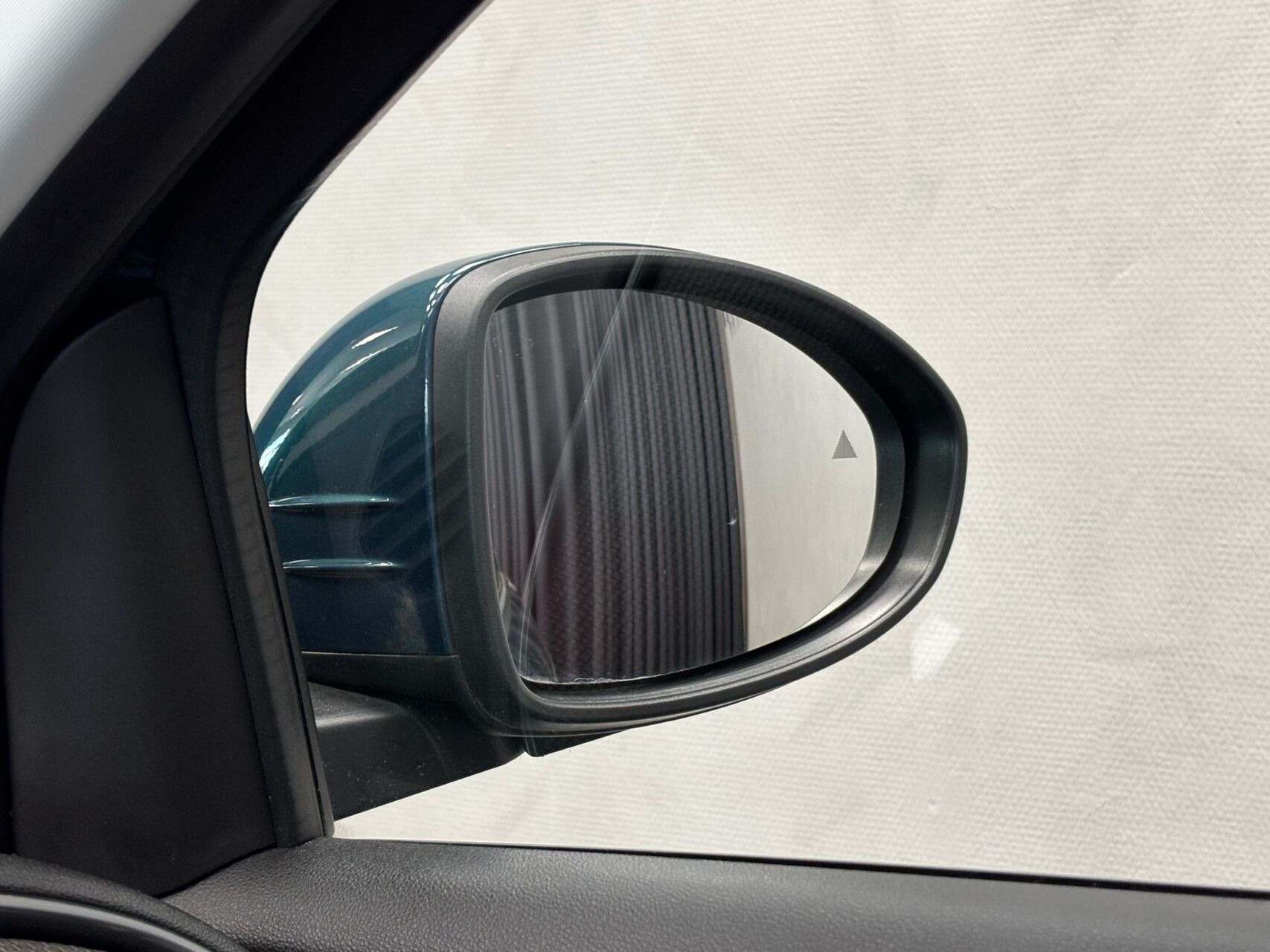 Grøn Fiat 500e fra 2023
