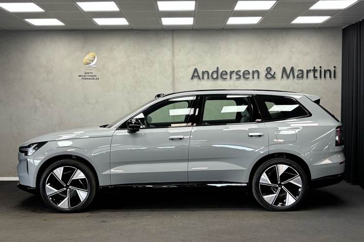 Grå Volvo EX90 fra 2026