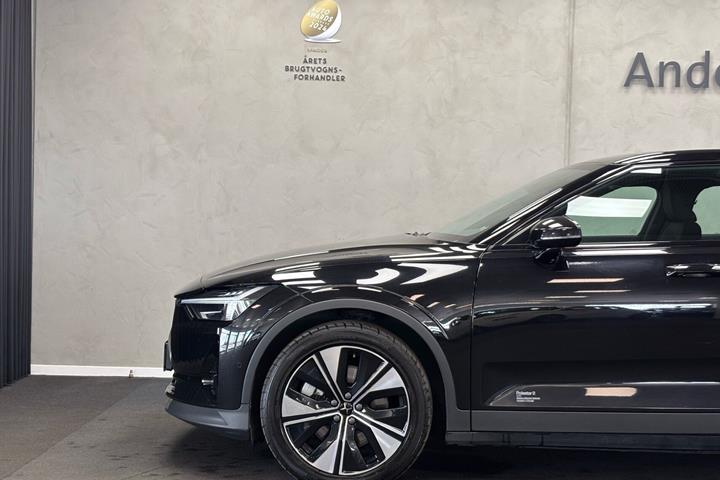 Sort Polestar 2 fra 2023
