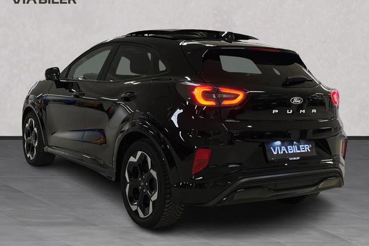 Sort Ford Puma Gen-E fra 2025