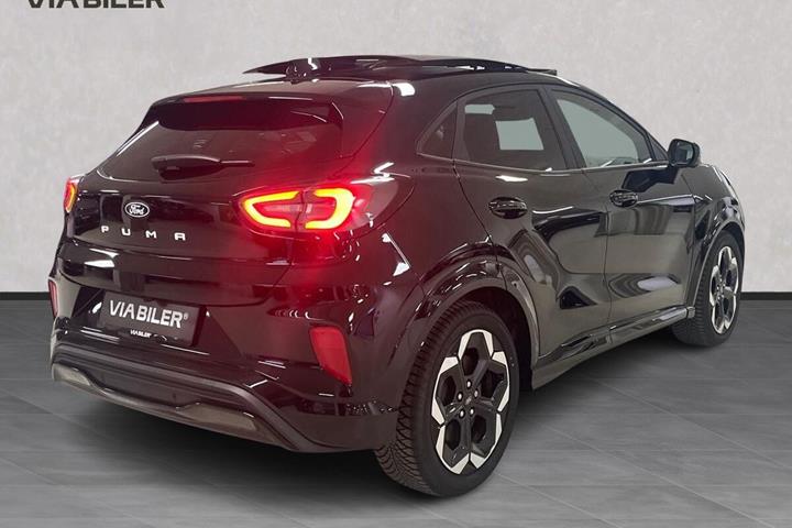 Sort Ford Puma Gen-E fra 2025