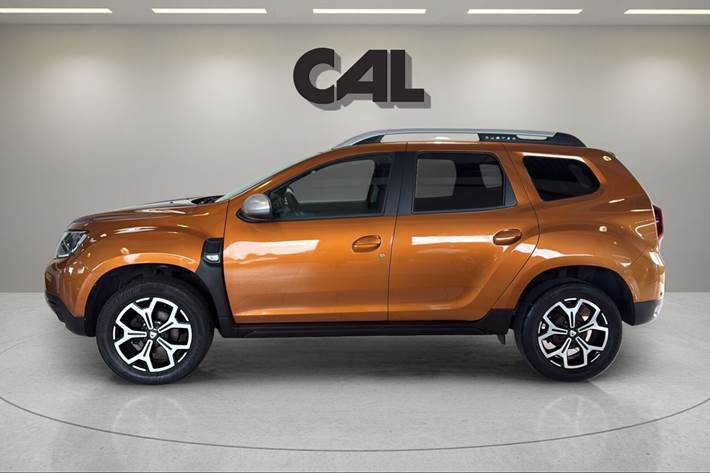 Orange Dacia Duster fra 2018