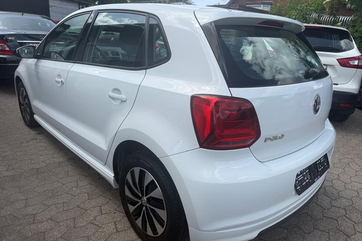 Hvid VW Polo fra 2015