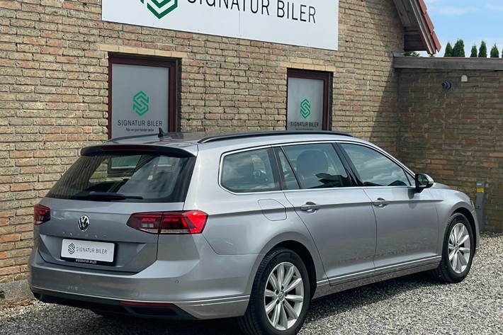 Sølv VW Passat fra 2020