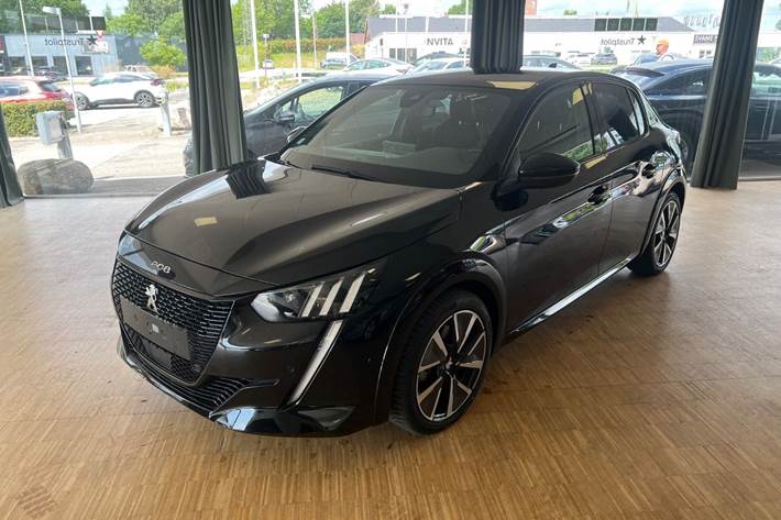 Grøn Peugeot e-208 fra 2022