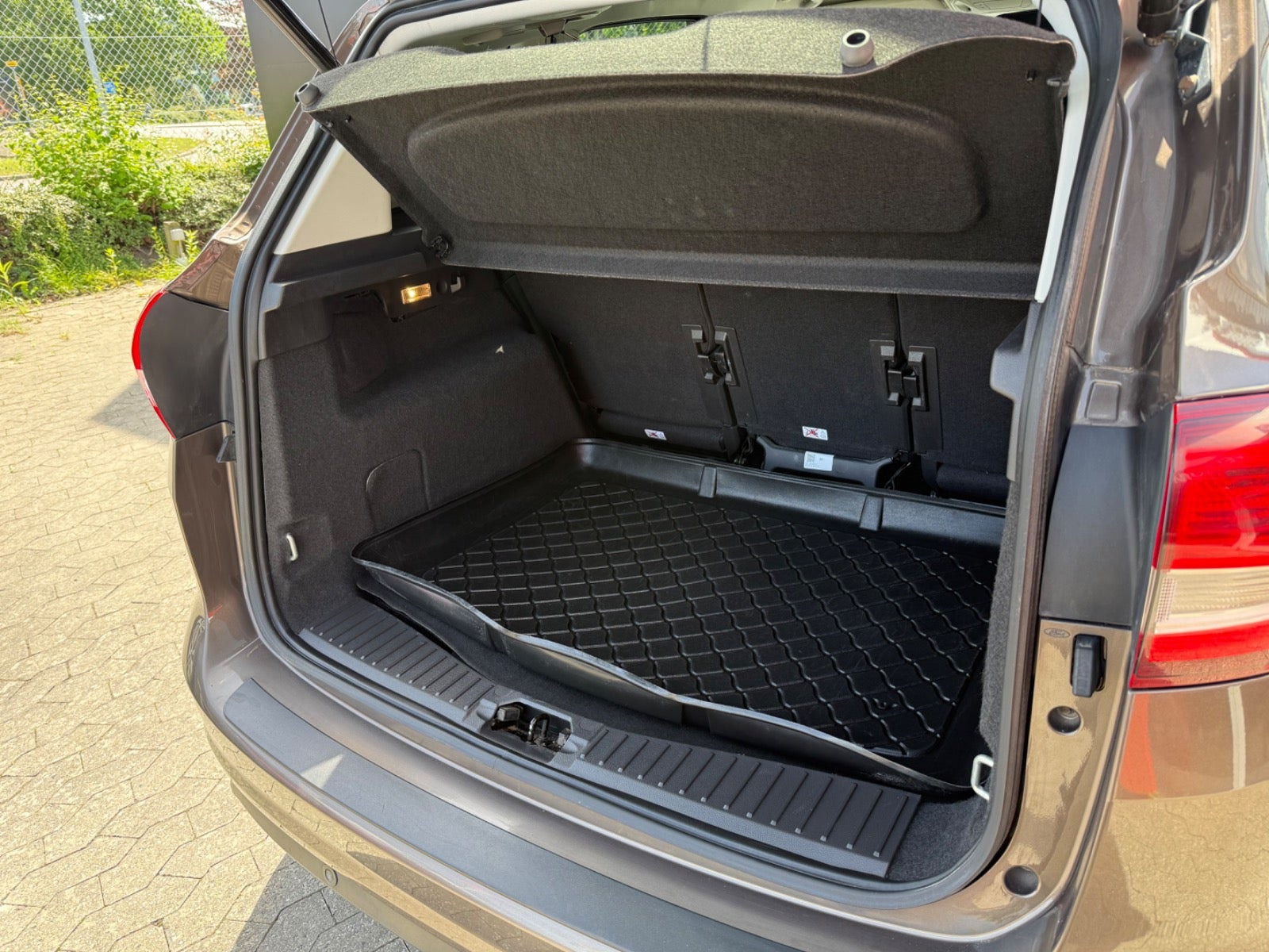 Brun Ford C-MAX fra 2016