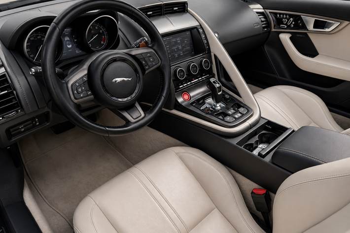 Blå Jaguar F-Type fra 2014