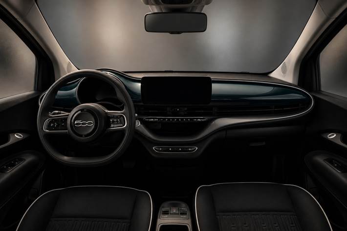Grøn Fiat 500e fra 2023