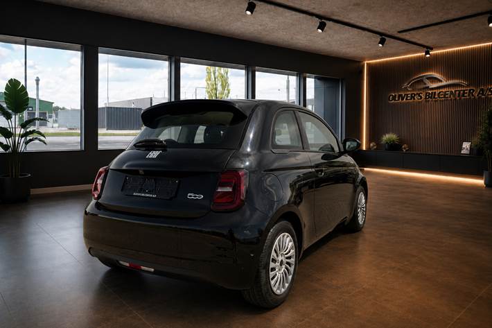 Sort Fiat 500e fra 2023