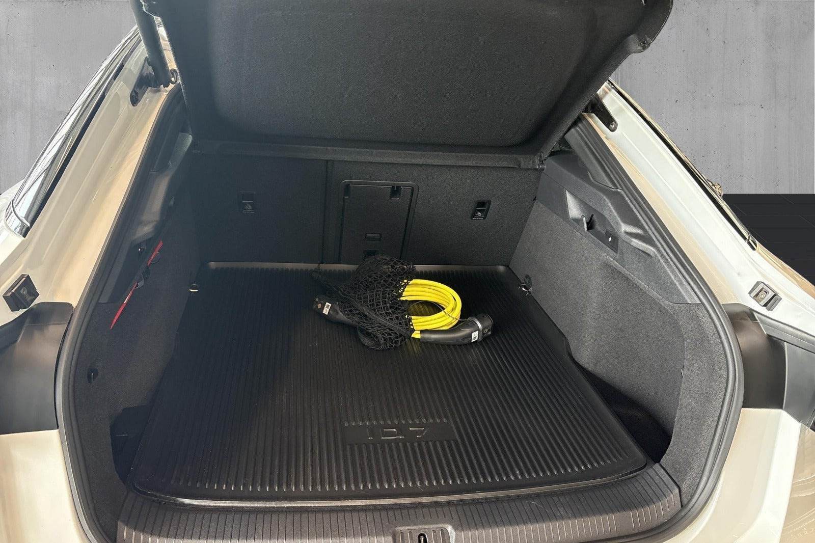 Hvid VW ID.7 fra 2024