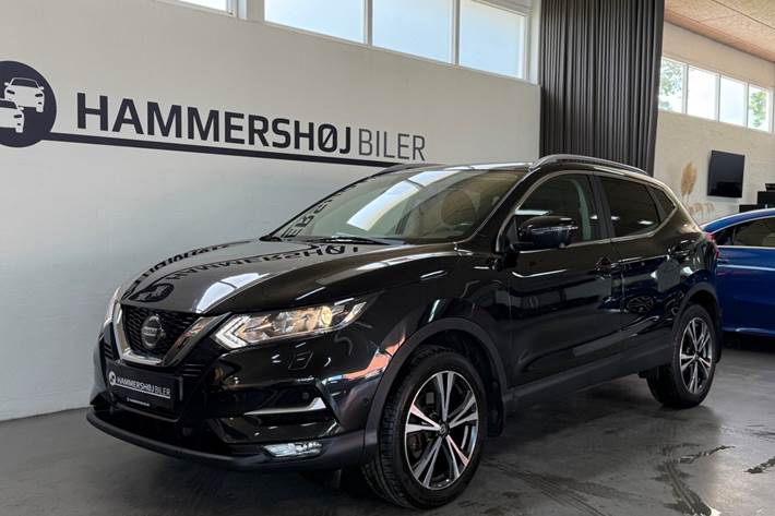Sort Nissan Qashqai fra 2018