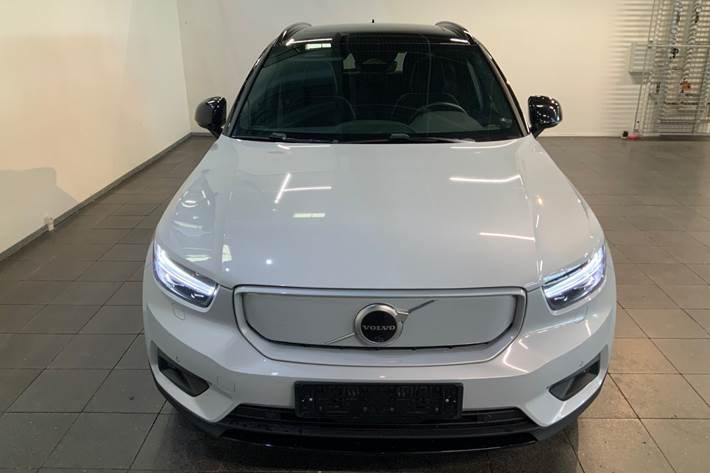 Hvid Volvo XC40 fra 2021