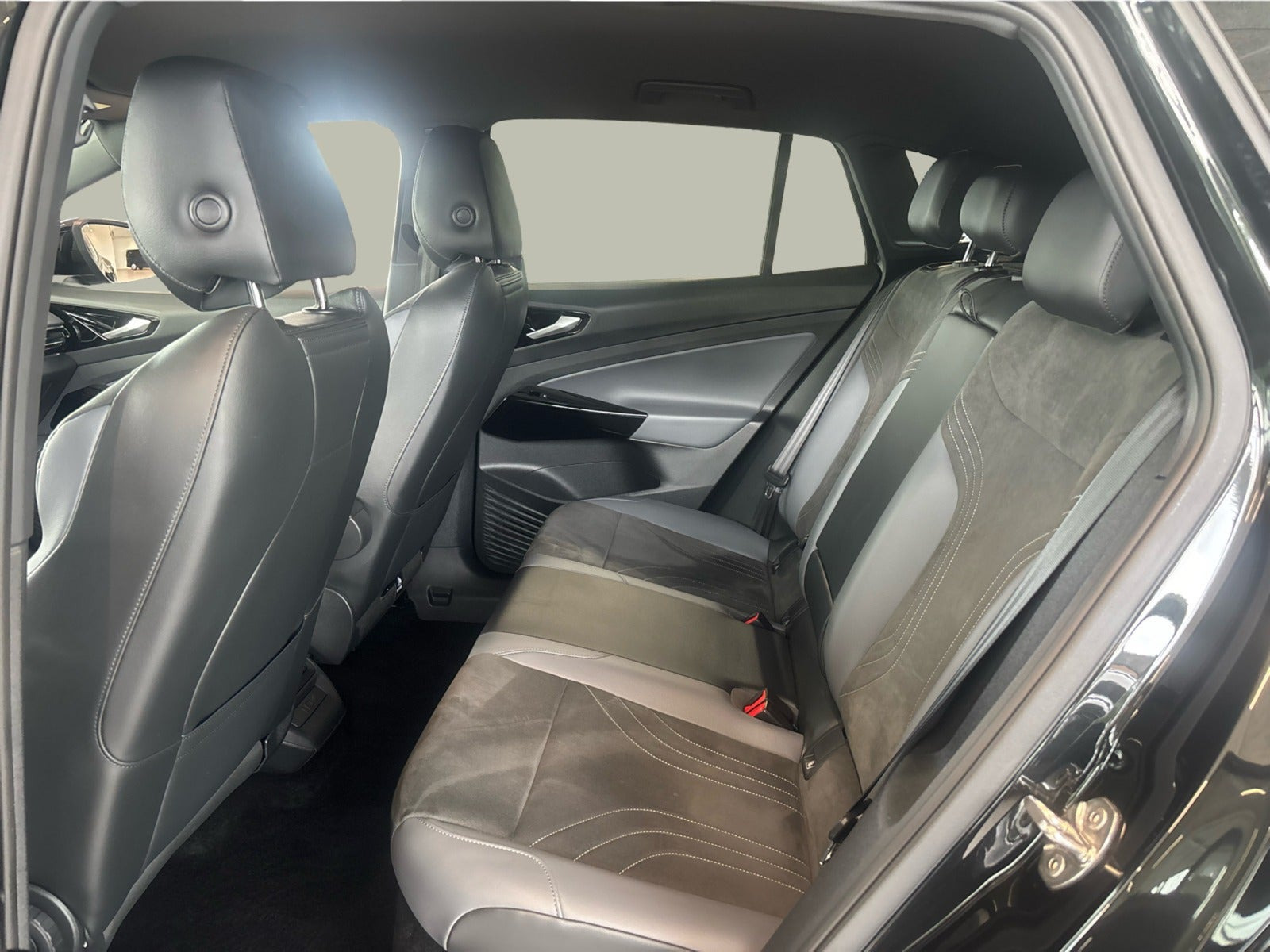 Sort VW ID.4 fra 2025
