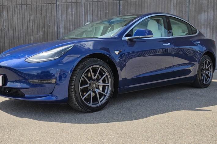 undefined Tesla Model 3 fra 2020