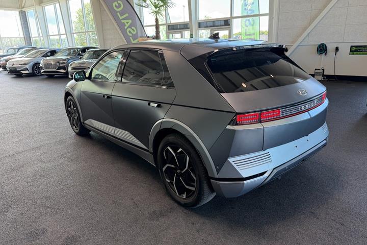 Grå Hyundai Ioniq 5 fra 2022