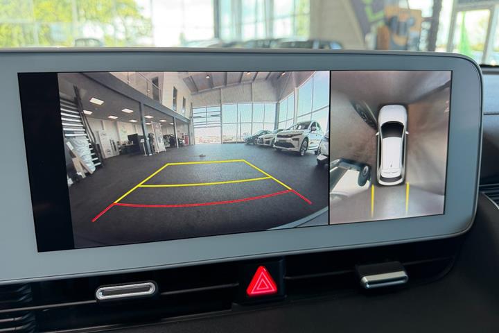 Grå Hyundai Ioniq 5 fra 2022