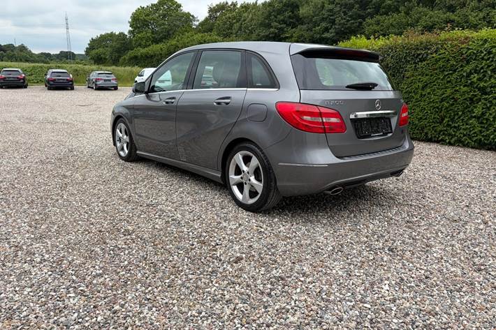 undefined Mercedes B200 fra 2013