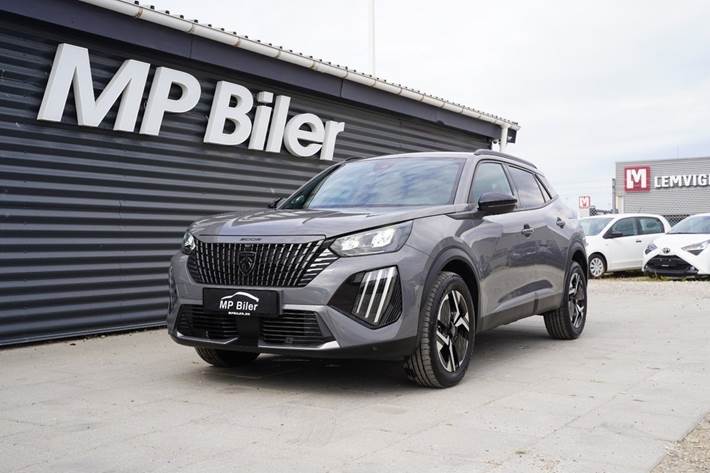 Grå Peugeot 2008 fra 2024