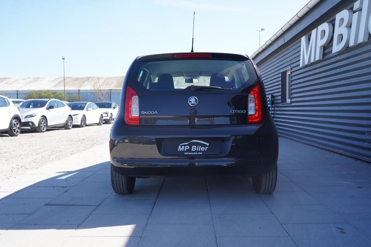 Sort Skoda Citigo fra 2013