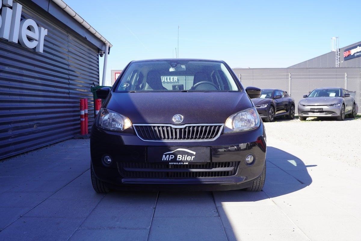 Sort Skoda Citigo fra 2013