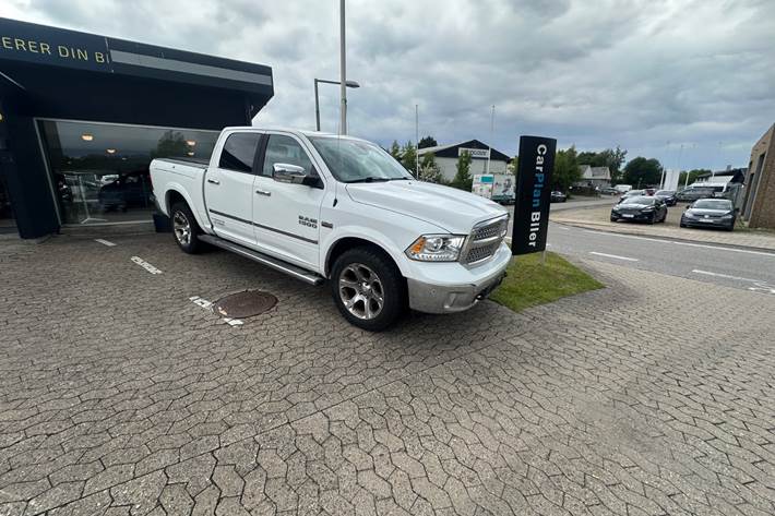 Gul Dodge RAM 1500 fra 2015