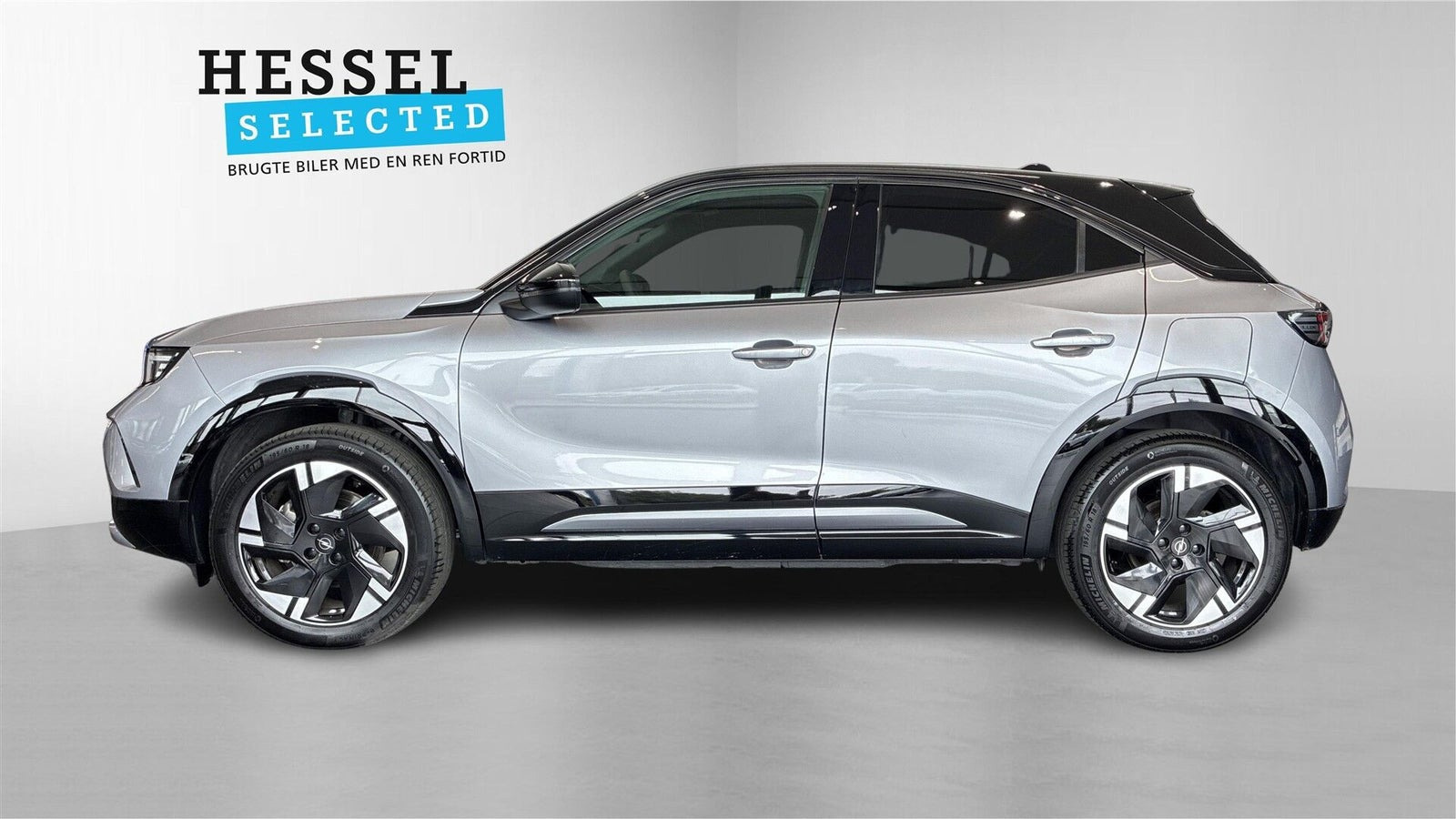 Grå Opel Mokka-e fra 2025