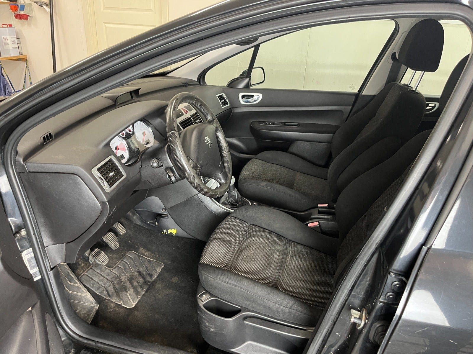 Sort Peugeot 307 fra 2008
