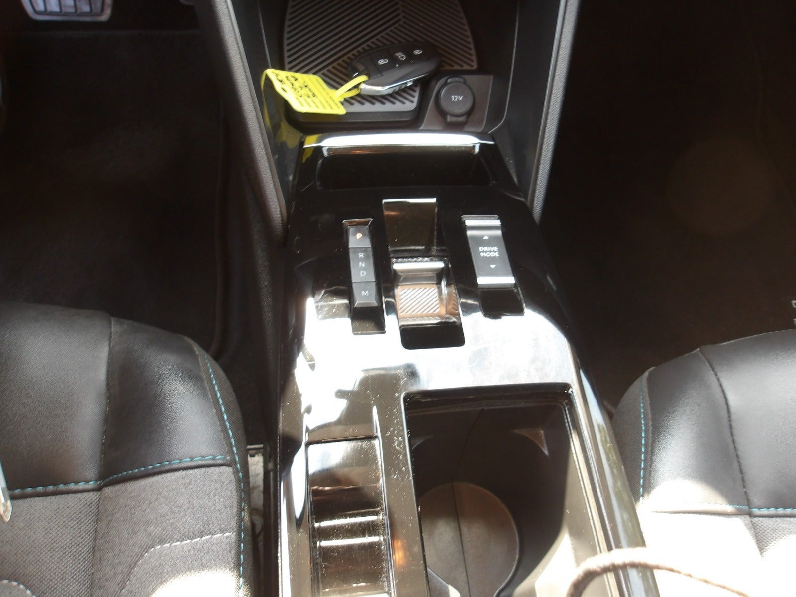 Sort Citroën C4 X fra 2024