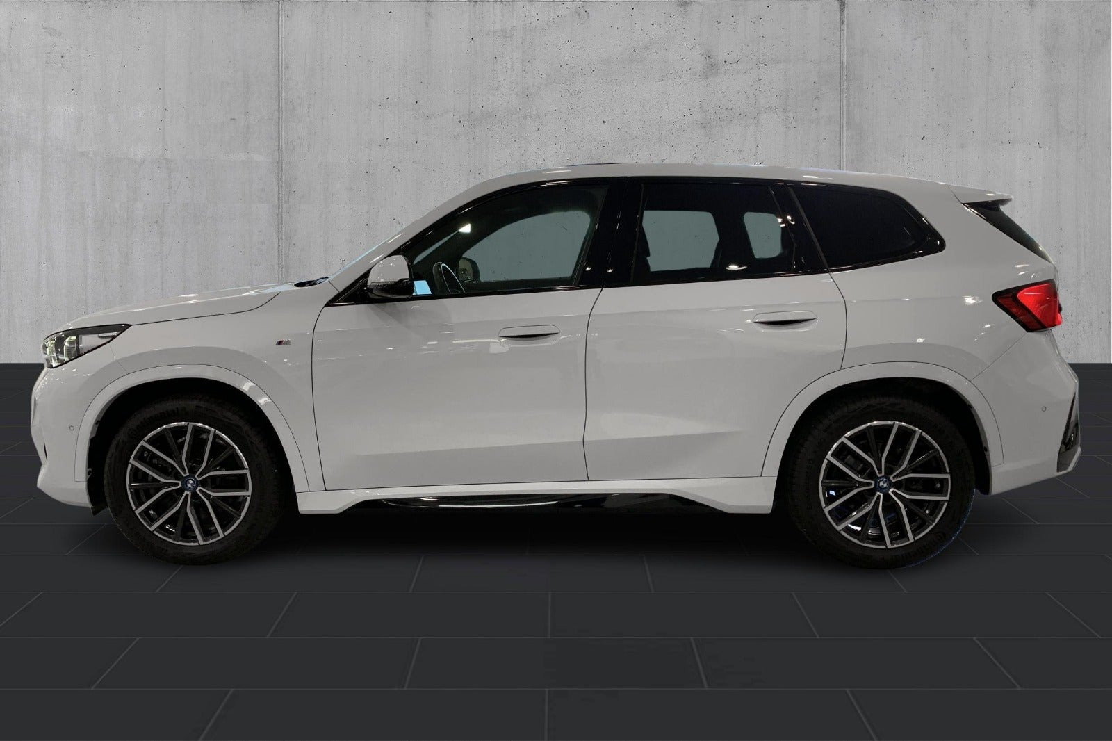 undefined BMW iX1 fra 2023