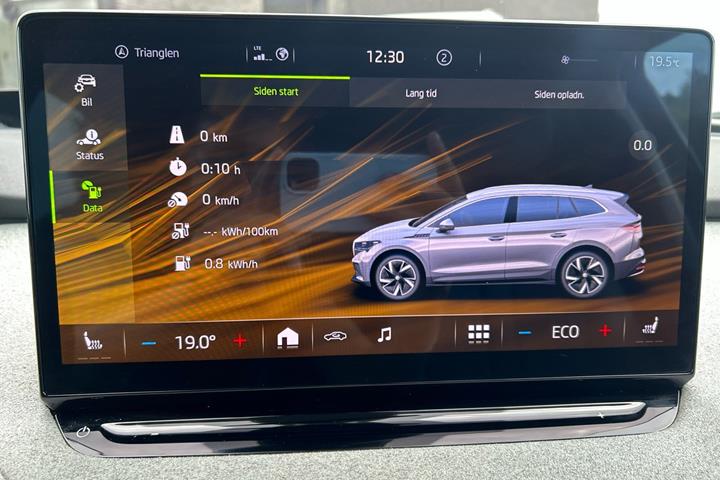 Grå Skoda Enyaq fra 2023
