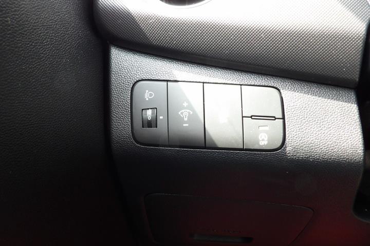 Hvid Hyundai i10 fra 2016