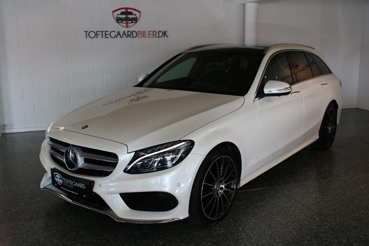Hvid Mercedes C250 fra 2015 set udefra
