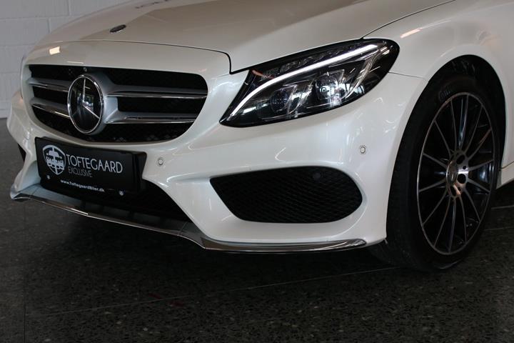 Hvid Mercedes C250 fra 2015